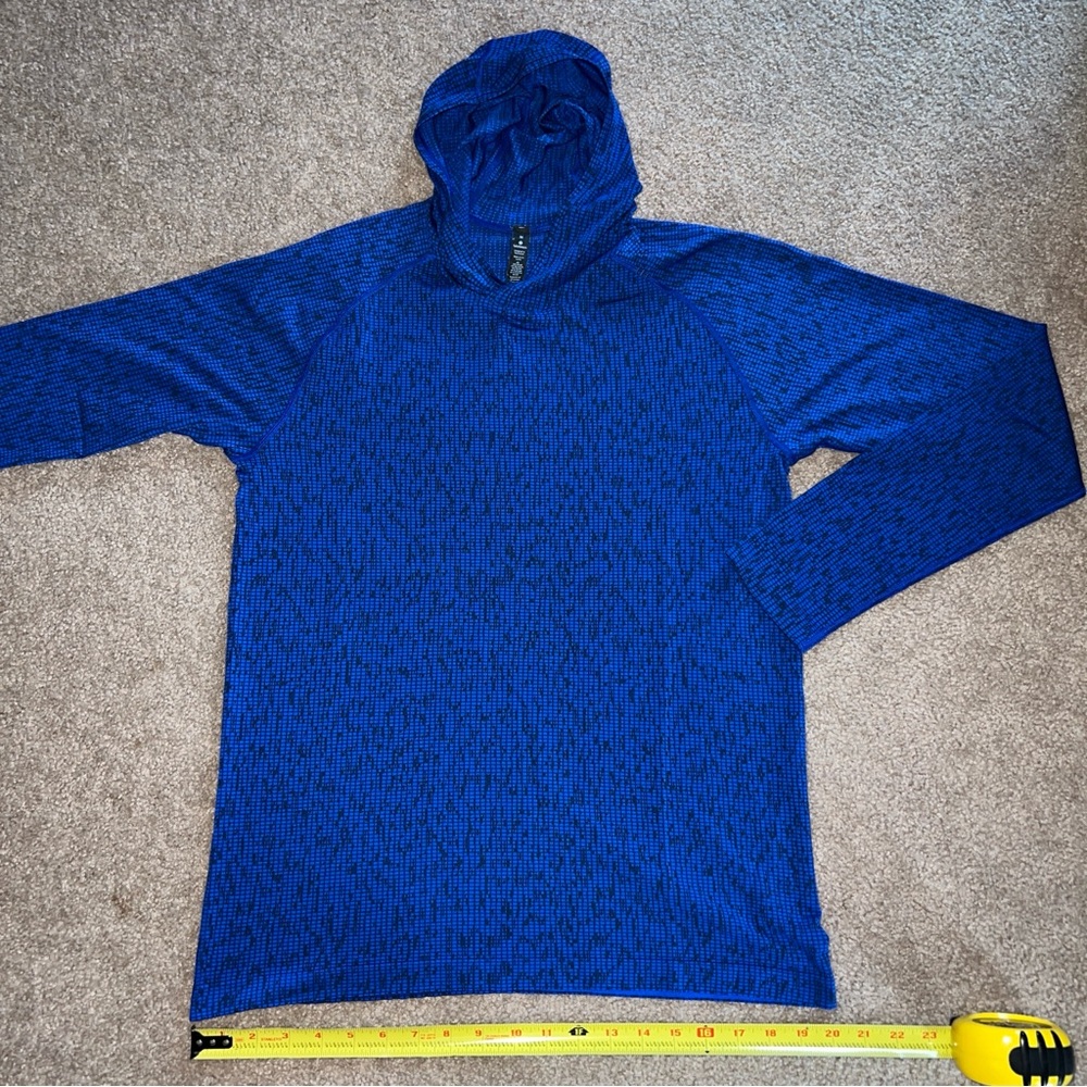 Lululemon Metal Vent Hooded long sleeve shirt